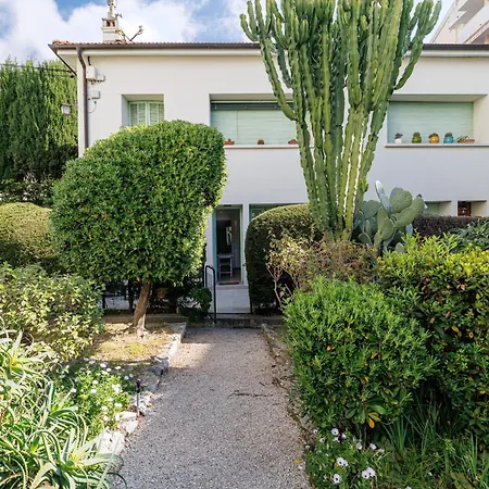 Pdf Rdc - 2 Bdr With Terrace - Quiet And Close To Beaches Menton