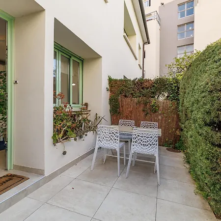 Pdf Rdc - 2 Bdr With Terrace - Quiet And Close To Beaches Apartmán *
