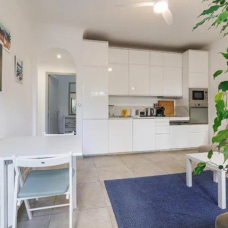 Apartmán Pdf Rdc - 2 Bdr With Terrace - Quiet And Close To Beaches Menton
